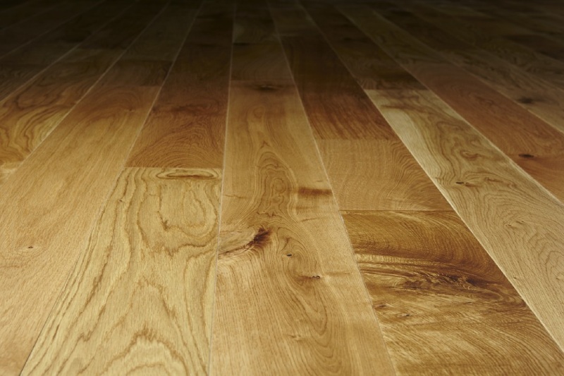 podłoga drewniana w domu
